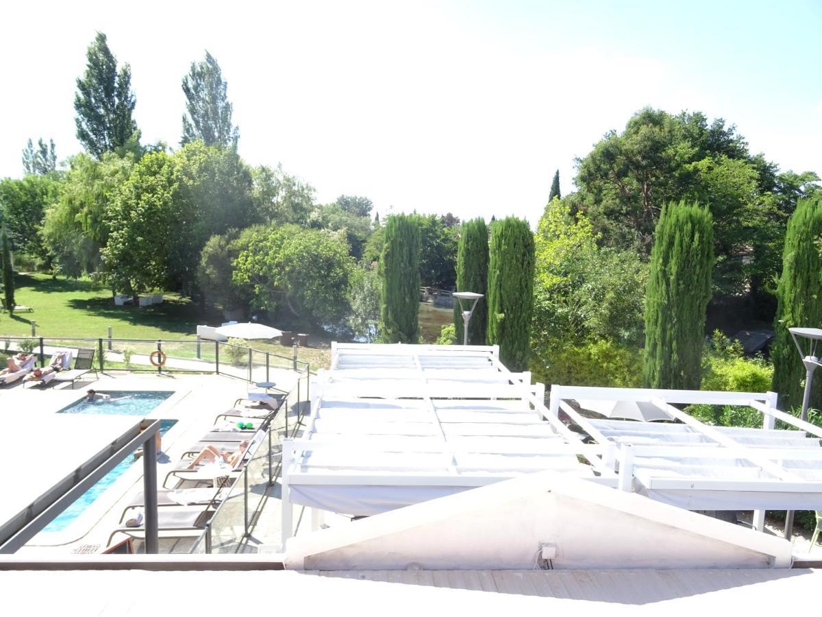 Sowell Hotels Domaine De La Petite Isle LʼIsle-sur-la-Sorgue Exterior foto